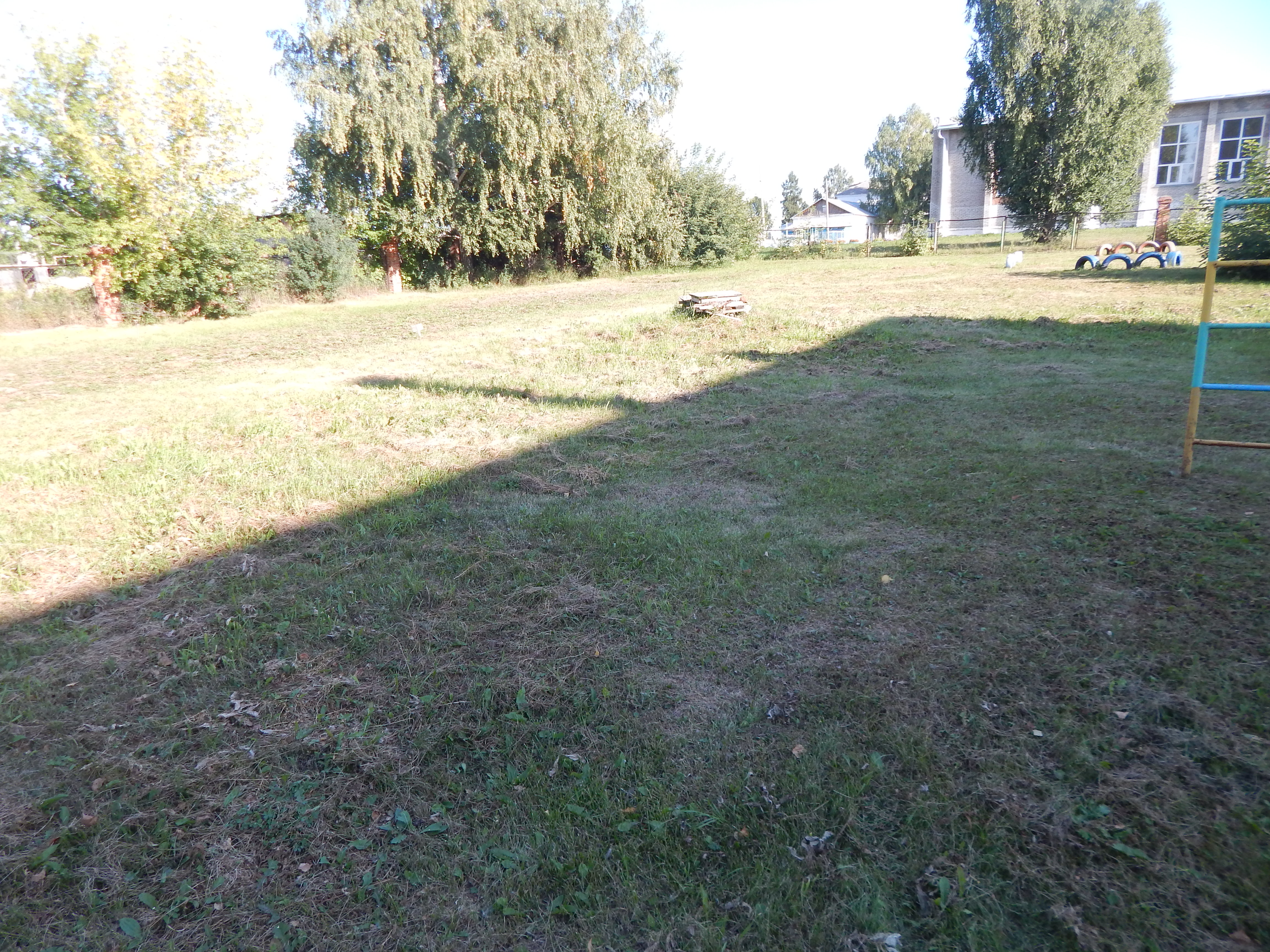 территория для установки детской площадки