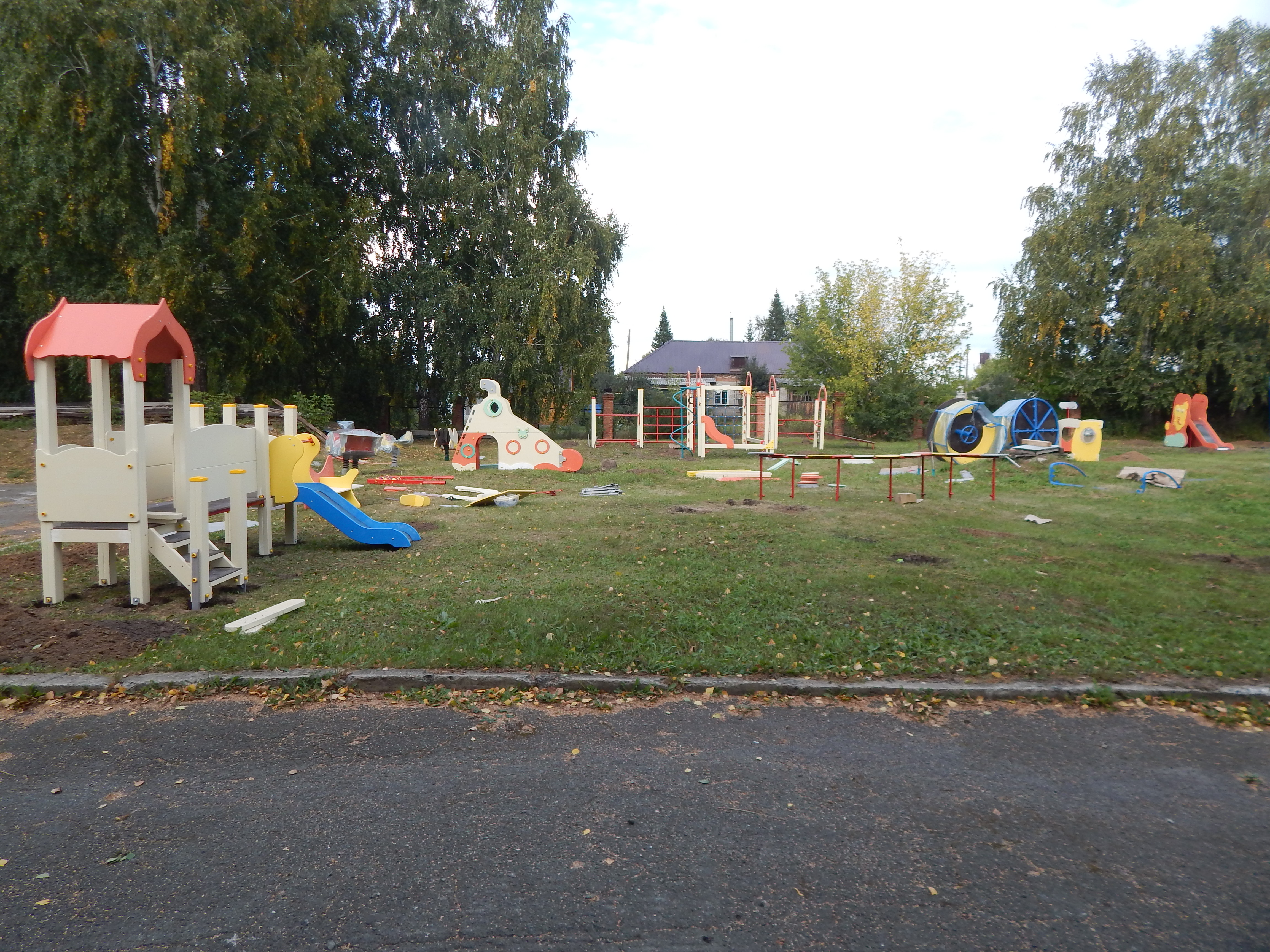 работы по установке детской площадки